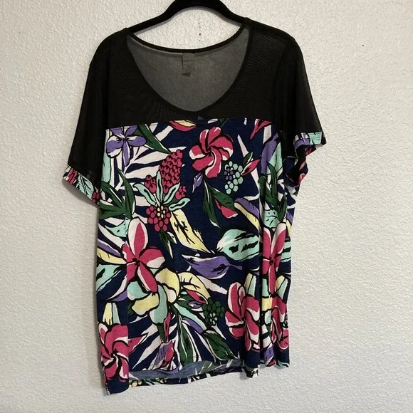 Sew in Love Black Mesh Upper Short Sleeve Floral Top w/Keyhole Neck - SZ XL - Picture 5 of 11